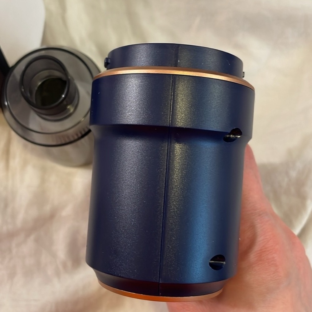 Mini portable wireless vacuum - Picture 6 of 8